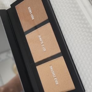 Mac Hyper Real Glow highlighter